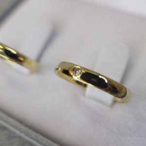 Aliança de Moeda Abaulada com Pedra | Tradicional | 3 mm | Par - Imagem 3