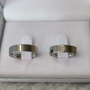 Aliança de Aço Inox Reta com Pedra | 5 mm | Par - Imagem 2