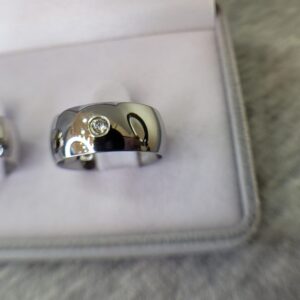 401 / 401-1 : Aliança de Aço Inox Tradicional com Pedra | 8 mm | Par - Imagem 3