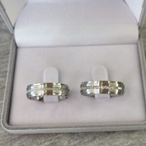 Aliança de Aço Inox Reta com Pedras | Fosca | Friso | 6 mm | Par - Imagem 2