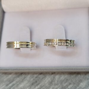 Aliança de Prata Reta com Pedras | Filete de Ouro | Paris |4.5 mm | Par - Imagem 4