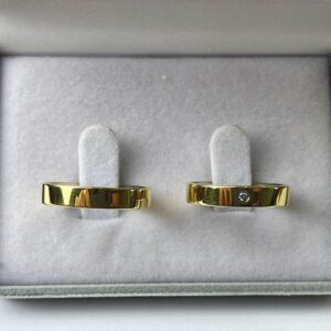 MA 4MM RETA / MA 4MM RETA-1 : Aliança de Moeda Reta com Pedra | 4 mm | C/ Forro | Par - Imagem 2