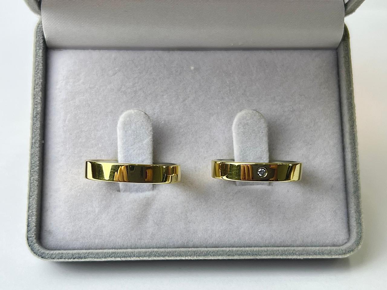 MA 4MM RETA / MA 4MM RETA-1 : Aliança de Moeda Reta com Pedra | 4 mm | C/ Forro | Par - Imagem 2